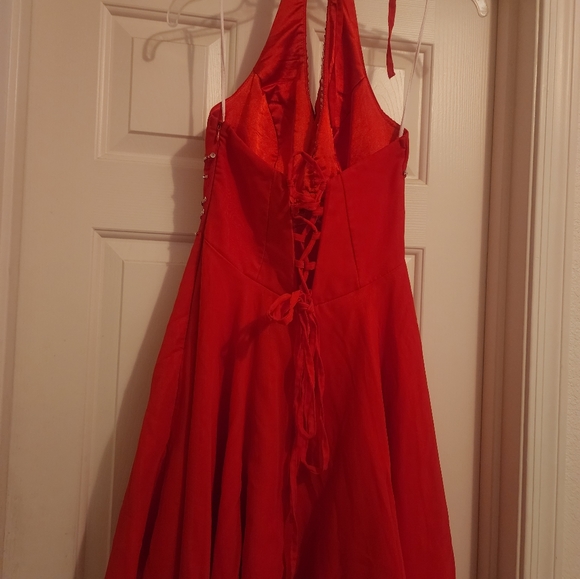 Party dress - Picture 3 of 3